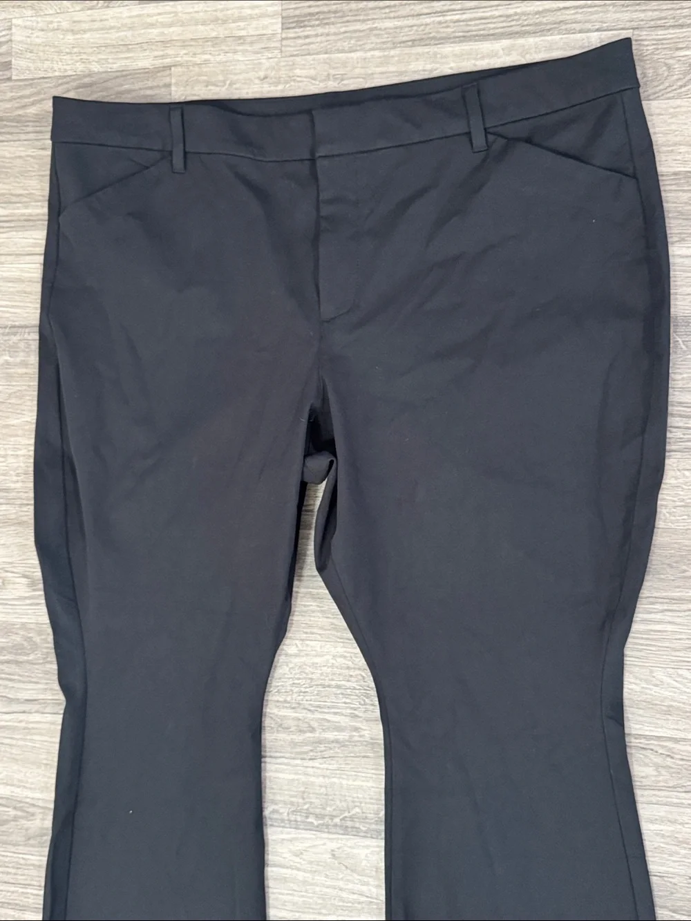 NWOT Old Navy Pixie Flare high rise pants women’s sz 24